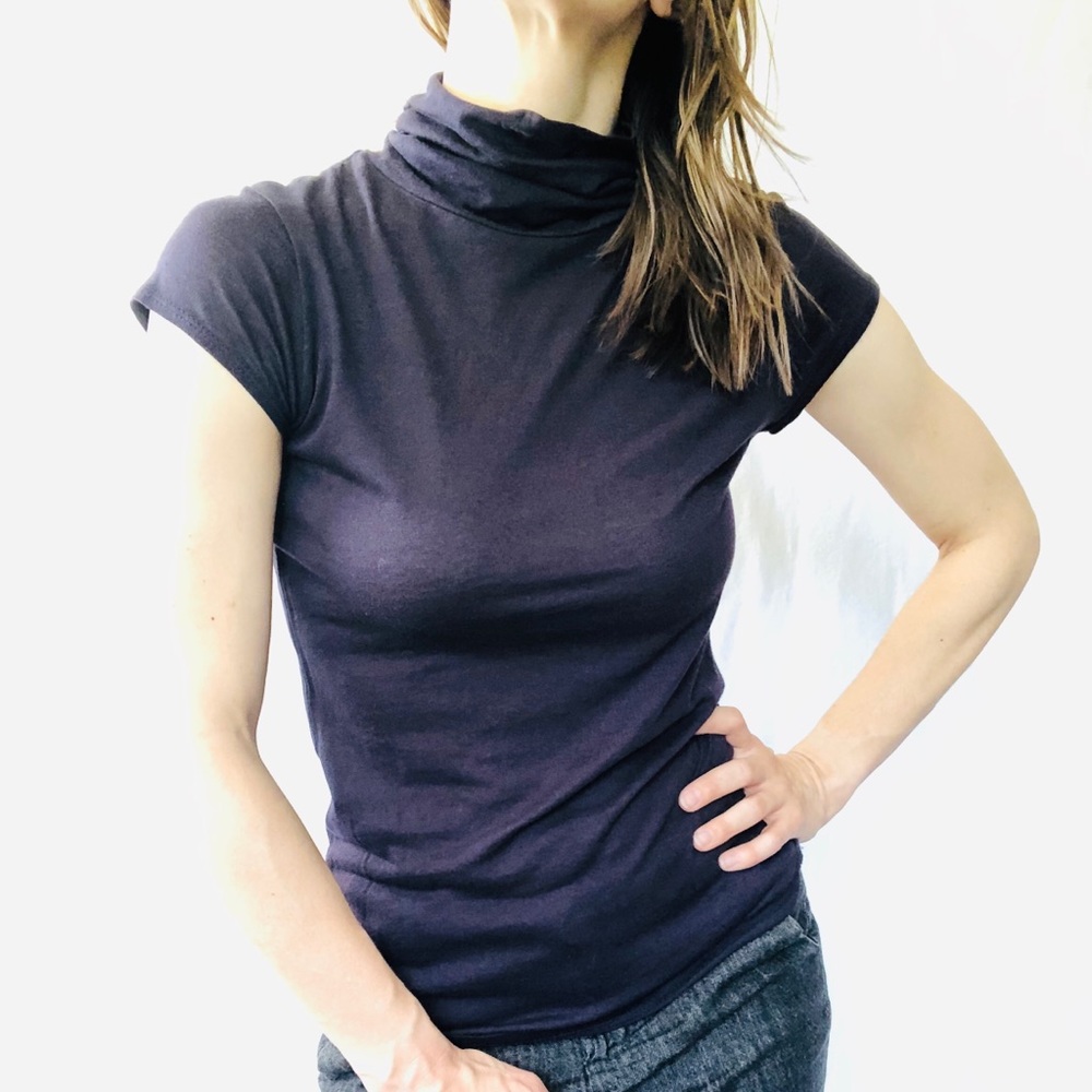 Mossimo purple turtle neck cap sleeve tee soft lightweight size XS
